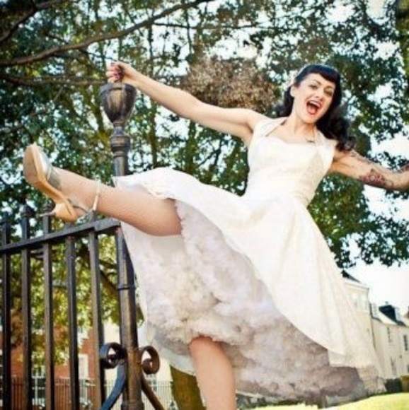 boutique Dresses & Skirts - 🎃 NWOT 4 layer 50's Petticoat